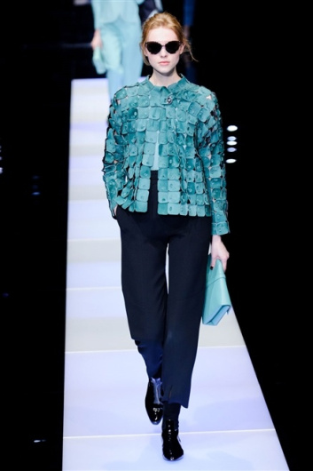 Fotoservizio/FW 2015-2016/WOMEN/GIORGIO ARMANI/DP1/32