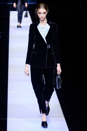 Fotoservizio/FW 2015-2016/WOMEN/GIORGIO ARMANI/DP1/47