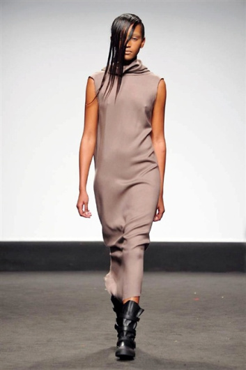 Fotoservizio/FW 2015-2016/WOMEN/FATIMA VAL/DP1/16