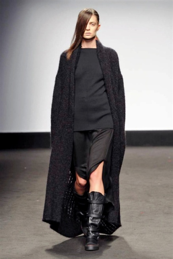 Fotoservizio/FW 2015-2016/WOMEN/FATIMA VAL/DP1/17