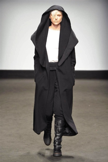 Fotoservizio/FW 2015-2016/WOMEN/FATIMA VAL/DP1/24