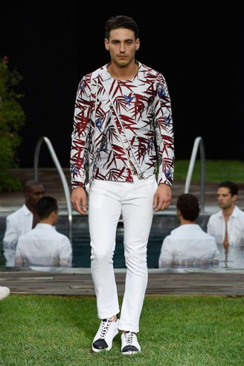 Fotoservizio/SS 2016/MEN/DIRK BIKKEMBERGS/DP1/4