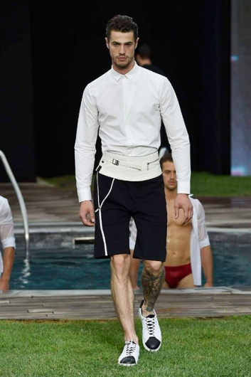 Fotoservizio/SS 2016/MEN/DIRK BIKKEMBERGS/DP1/26
