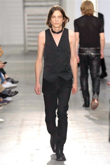 Fotoservizio/SS 2016/MEN/COSTUME NATIONAL HOMME/DP1/2