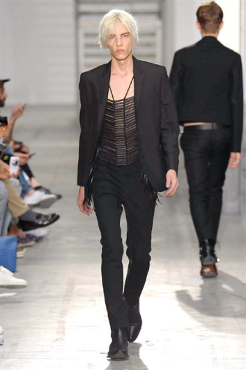 Fotoservizio/SS 2016/MEN/COSTUME NATIONAL HOMME/DP1/3