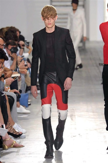 Fotoservizio/SS 2016/MEN/COSTUME NATIONAL HOMME/DP1/20