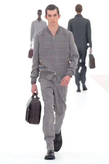 Fotoservizio/SS 2016/MEN/ERMENEGILDO ZEGNA/DP1/14
