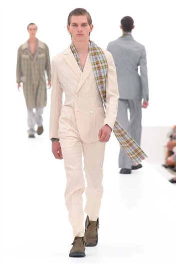 Fotoservizio/SS 2016/MEN/ERMENEGILDO ZEGNA/DP1/23