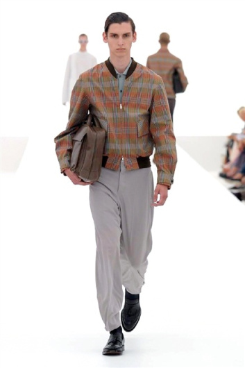 Fotoservizio/SS 2016/MEN/ERMENEGILDO ZEGNA/DP1/30