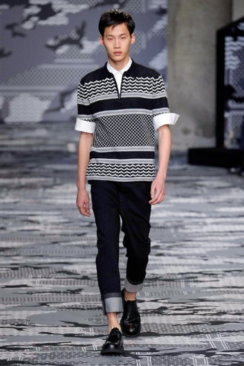 Fotoservizio/SS 2016/MEN/NEIL BARRETT/DP1/5