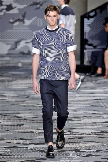 Fotoservizio/SS 2016/MEN/NEIL BARRETT/DP1/10