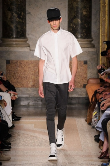 Fotoservizio/SS 2016/MEN/LES HOMMES/DP1/13