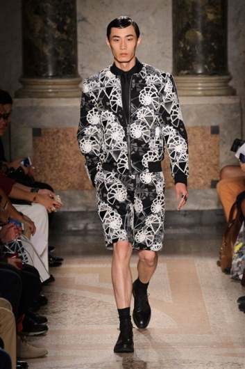 Fotoservizio/SS 2016/MEN/LES HOMMES/DP1/14