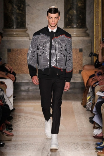 Fotoservizio/SS 2016/MEN/LES HOMMES/DP1/22