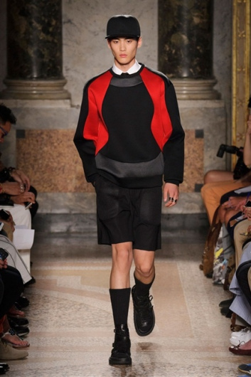Fotoservizio/SS 2016/MEN/LES HOMMES/DP1/24