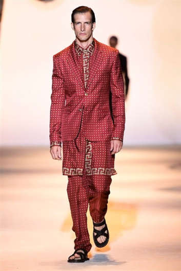 Fotoservizio/SS 2016/MEN/VERSACE/DP1/1