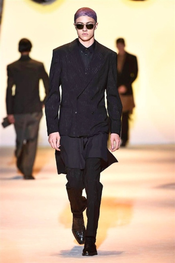 Fotoservizio/SS 2016/MEN/VERSACE/DP1/2