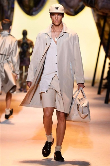 Fotoservizio/SS 2016/MEN/VERSACE/DP1/15