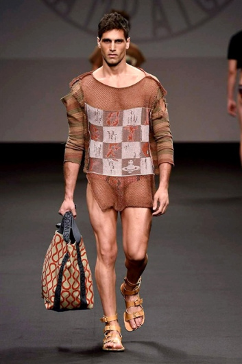 Fotoservizio/SS 2016/MEN/VIVIENNE WESTWOOD/DP1/1