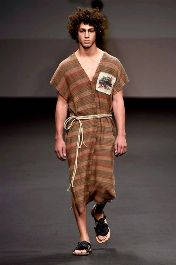 Fotoservizio/SS 2016/MEN/VIVIENNE WESTWOOD/DP1/2
