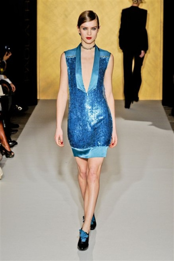 Fotoservizio/FW 2012-2013/WOMEN/PAOLA FRANI/17
