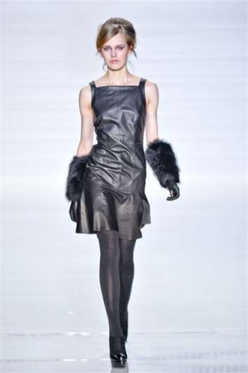 Fotoservizio/FW 2012-2013/WOMEN/SIMONETTA RAVIZZA/5