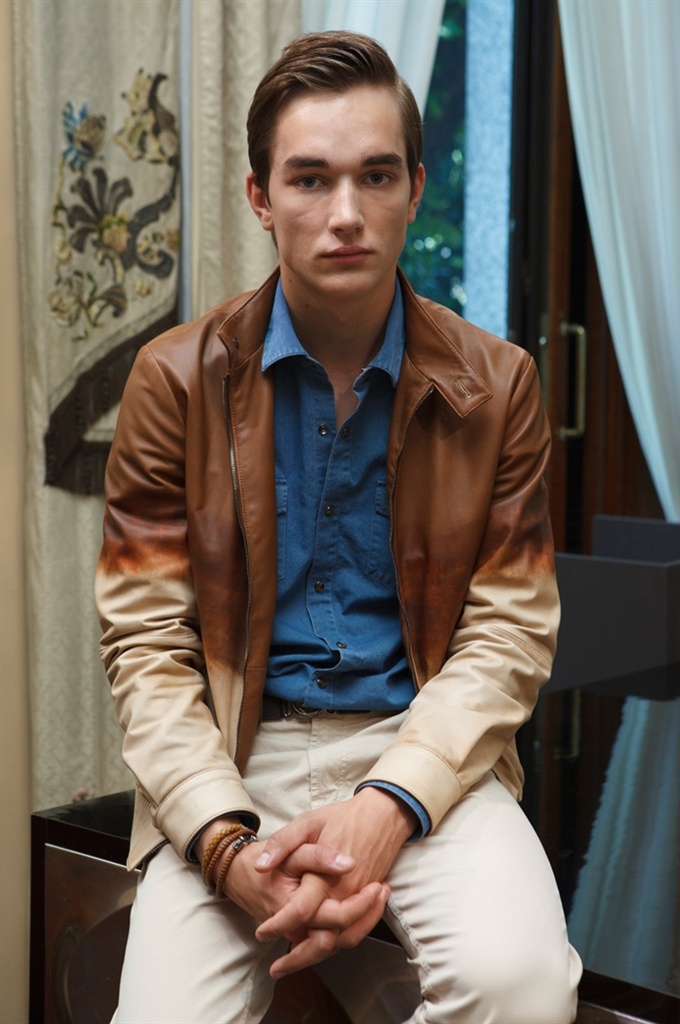 Fotoservizio/SS 2016/MEN/TOD'S/DP2/1