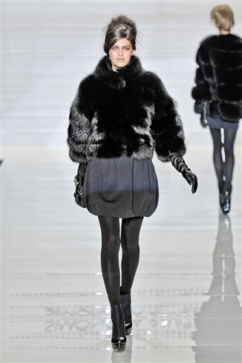 Fotoservizio/FW 2012-2013/WOMEN/SIMONETTA RAVIZZA/38