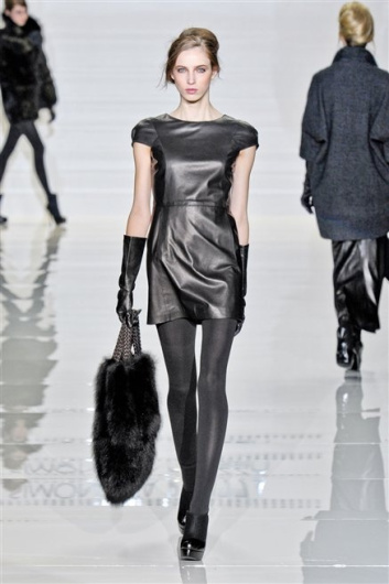 Fotoservizio/FW 2012-2013/WOMEN/SIMONETTA RAVIZZA/34