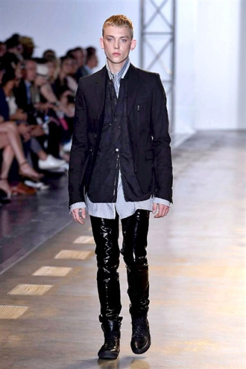 Fotoservizio/SS 2016/MEN/DIESEL BLACK GOLD/DP1/32