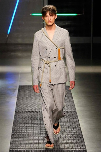 Fotoservizio/SS 2016/MEN/MSGM/DP1/0