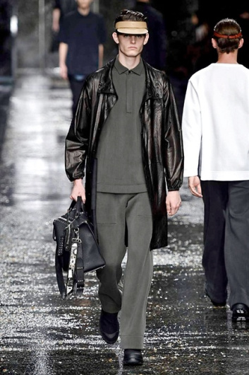 Fotoservizio/SS 2016/MEN/FENDI/DP1/28