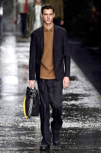 Fotoservizio/SS 2016/MEN/FENDI/DP1/6