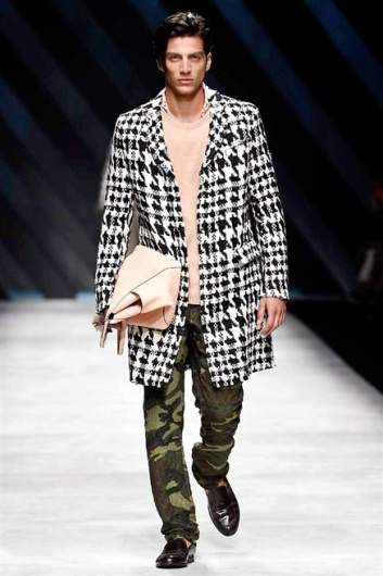 Fotoservizio/SS 2016/MEN/ERMANNO SCERVINO/DP1/0