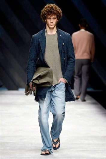 Fotoservizio/SS 2016/MEN/ERMANNO SCERVINO/DP1/18