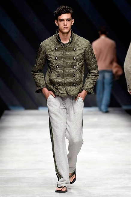 Fotoservizio/SS 2016/MEN/ERMANNO SCERVINO/DP1/21
