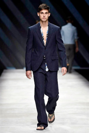 Fotoservizio/SS 2016/MEN/ERMANNO SCERVINO/DP1/44
