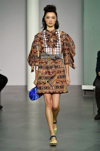 Fotoservizio/SS 2016/WOMEN/STELLA JEAN/DP1/7