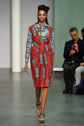 Fotoservizio/SS 2016/WOMEN/STELLA JEAN/DP1/14