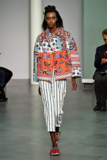 Fotoservizio/SS 2016/WOMEN/STELLA JEAN/DP1/15