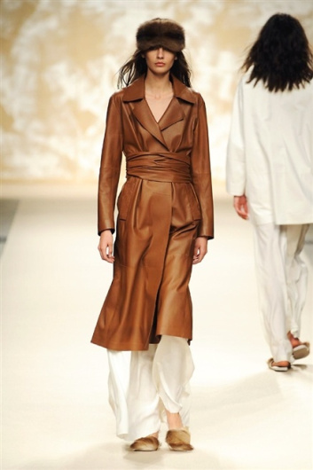 Fotoservizio/SS 2016/WOMEN/SIMONETTA RAVIZZA/DP1/1