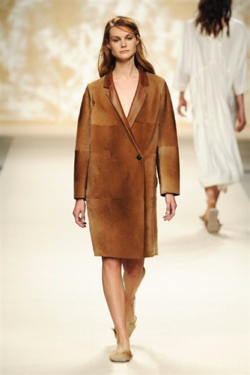 Fotoservizio/SS 2016/WOMEN/SIMONETTA RAVIZZA/DP1/4