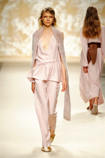 Fotoservizio/SS 2016/WOMEN/SIMONETTA RAVIZZA/DP1/8