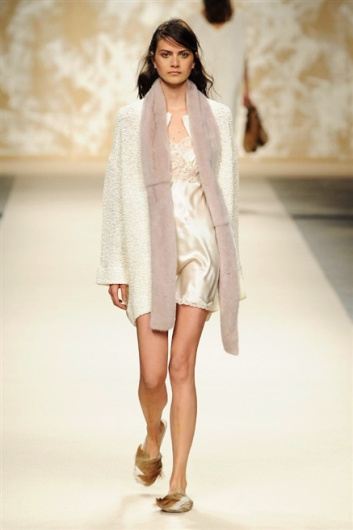 Fotoservizio/SS 2016/WOMEN/SIMONETTA RAVIZZA/DP1/16