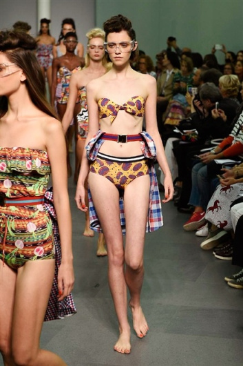 Fotoservizio/SS 2016/WOMEN/STELLA JEAN/DP1/40
