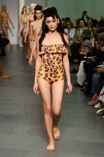 Fotoservizio/SS 2016/WOMEN/STELLA JEAN/DP1/46