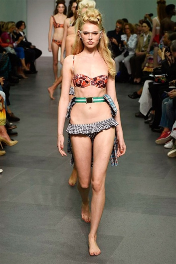 Fotoservizio/SS 2016/WOMEN/STELLA JEAN/DP1/51