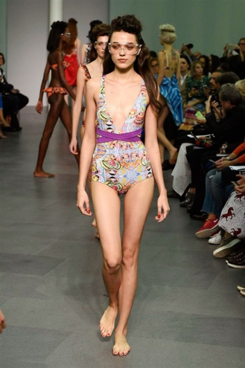 Fotoservizio/SS 2016/WOMEN/STELLA JEAN/DP1/54