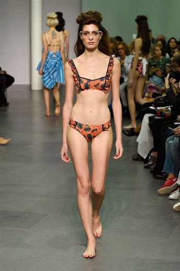 Fotoservizio/SS 2016/WOMEN/STELLA JEAN/DP1/55