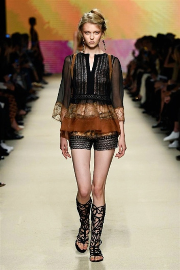 Fotoservizio/SS 2016/WOMEN/ALBERTA FERRETTI/DP1/3